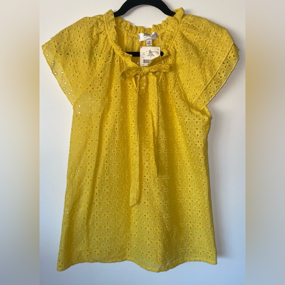 NWT SHANNON FORD NEW YORK YELLOW LACE EYELET TIE FRONT WOMENS TOP/BLOUSE SMALL